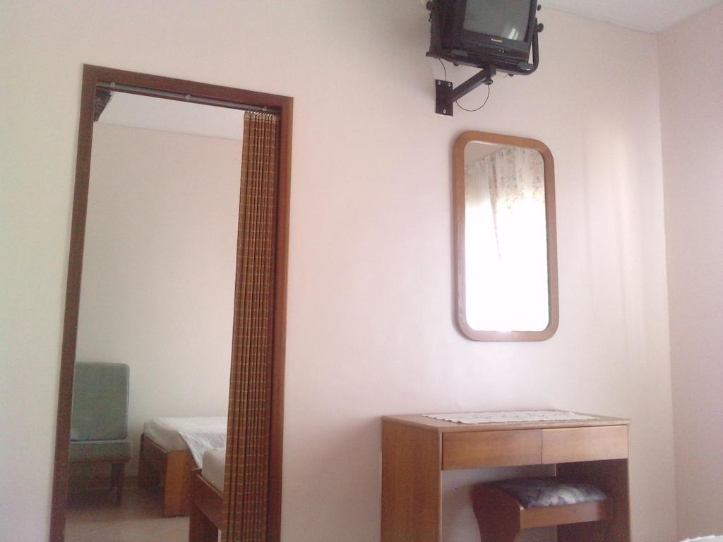 Residencial Nosso Paraiso Bed & Breakfast Quarteira Rom bilde