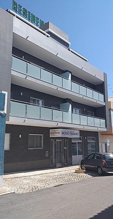 Residencial Nosso Paraiso Bed & Breakfast Quarteira Eksteriør bilde